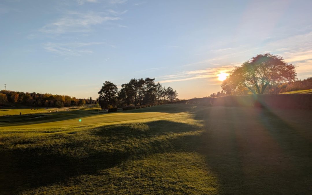 Sista speldag söndag 26 oktober på 18-hålsbanan
